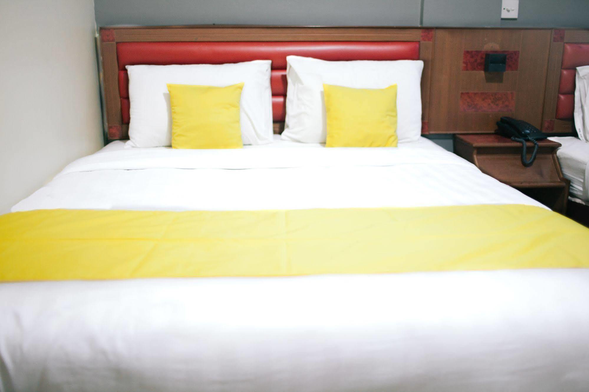Hotel Gloris Batam Exterior photo